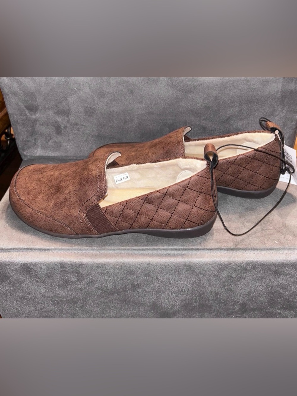 Jsport Women's Lisa casual slip-on shoe. Designed for comfort. Brown. Size US 6
